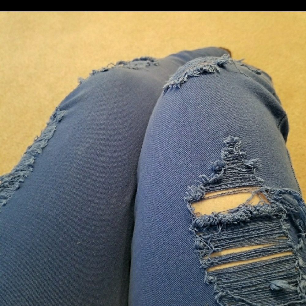 2 for 1 Great deal 😀Bundle😀Distressed jeans